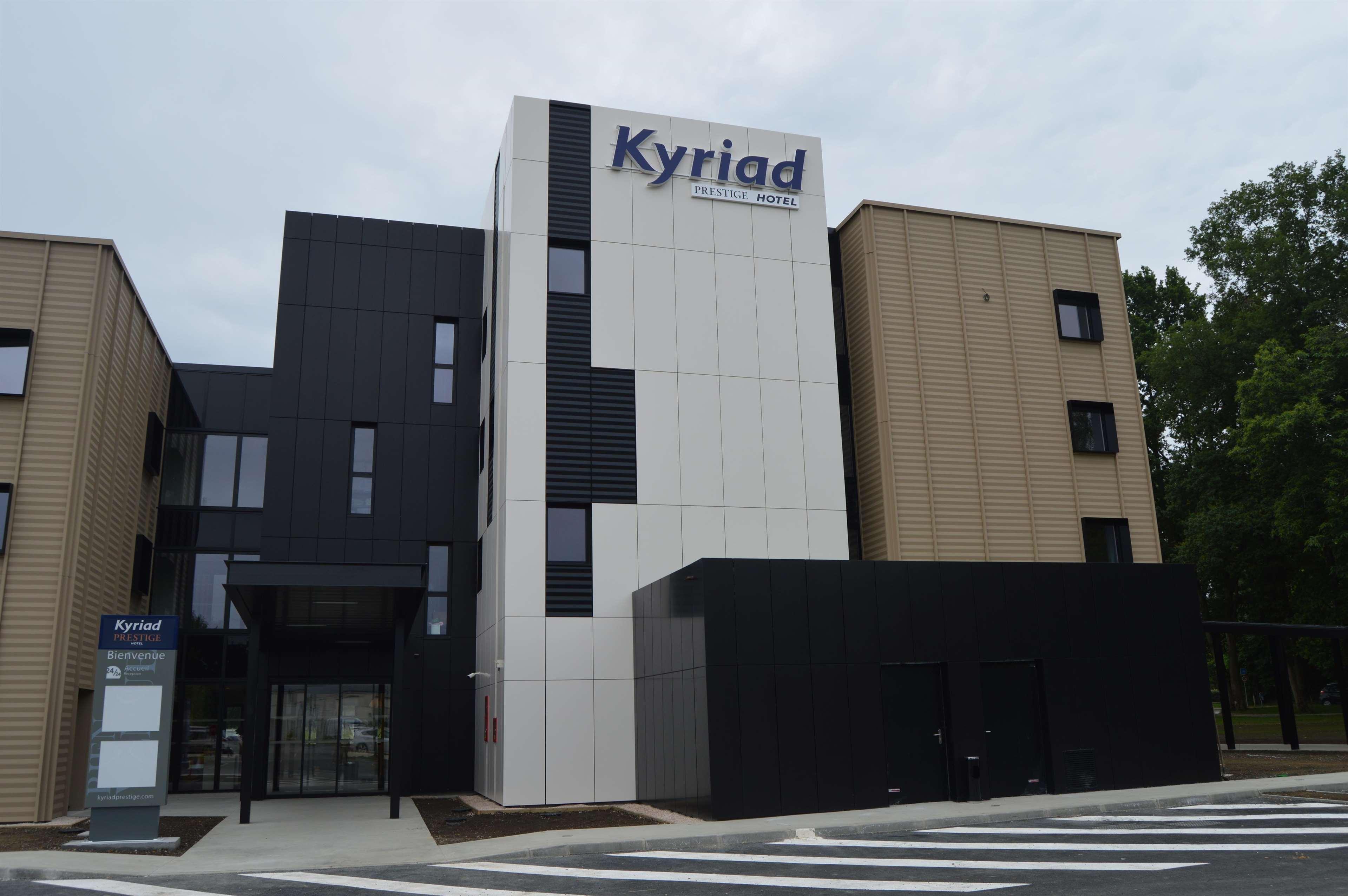 Kyriad Prestige Pau - Palais Des Sports Exterior photo